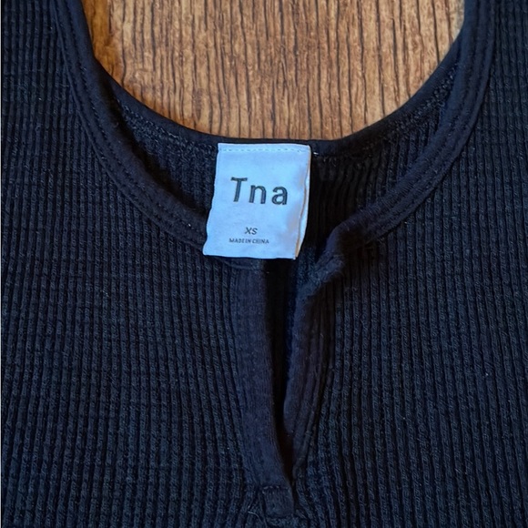 TNA Cropped Tank Top - Size XS - Picture 2 of 3